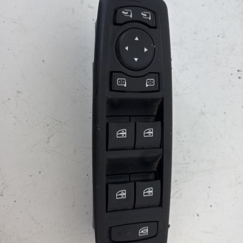 Interrupteur de leve vitre avant gauche RENAULT MEGANE 3