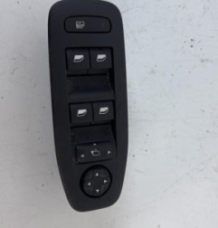 Interrupteur de leve vitre avant gauche PEUGEOT 2008 1 Photo n°1
