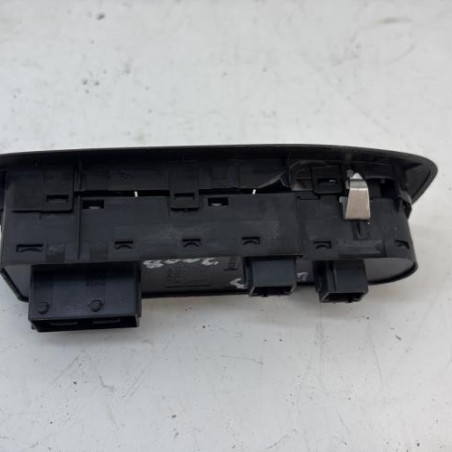 Interrupteur de leve vitre avant gauche PEUGEOT 2008 1