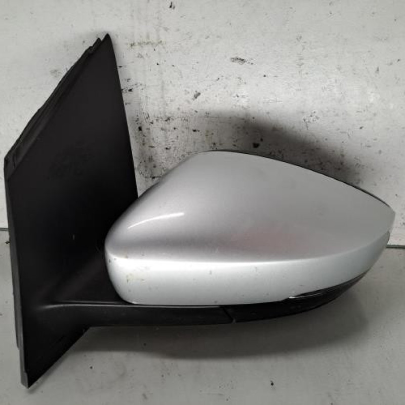 Retroviseur gauche VOLKSWAGEN POLO 5