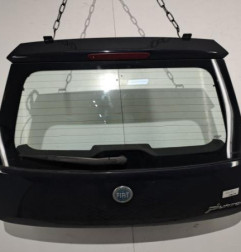 Malle/Hayon arriere FIAT GRANDE PUNTO Photo n°1