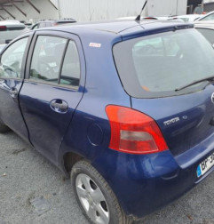 Malle/Hayon arriere TOYOTA YARIS 2 Photo n°7