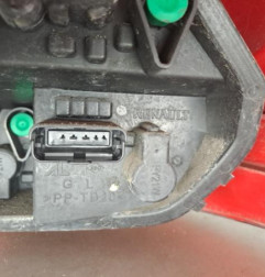 Feu arriere principal gauche (feux) RENAULT CLIO 3 Photo n°4