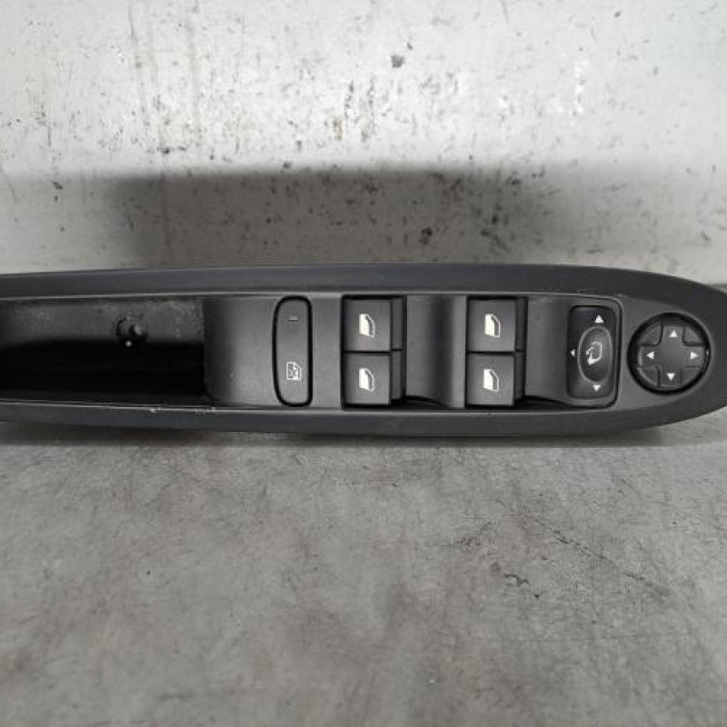 Interrupteur de leve vitre avant gauche CITROEN C4 2