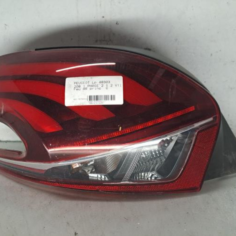 Feu arriere principal gauche (feux) PEUGEOT 208 1