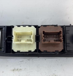 Interrupteur de leve vitre avant gauche RENAULT CAPTUR 1 Photo n°3