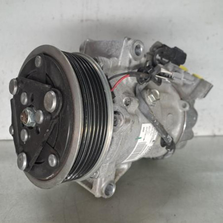 Compresseur clim RENAULT CAPTUR 1 Photo n°1