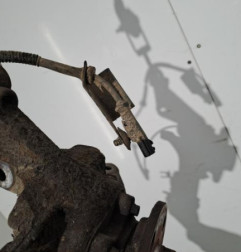 Fusee avant gauche RENAULT TRAFIC 3 COURT Photo n°3