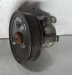 Pompe de direction RENAULT LAGUNA 3 Photo n°1