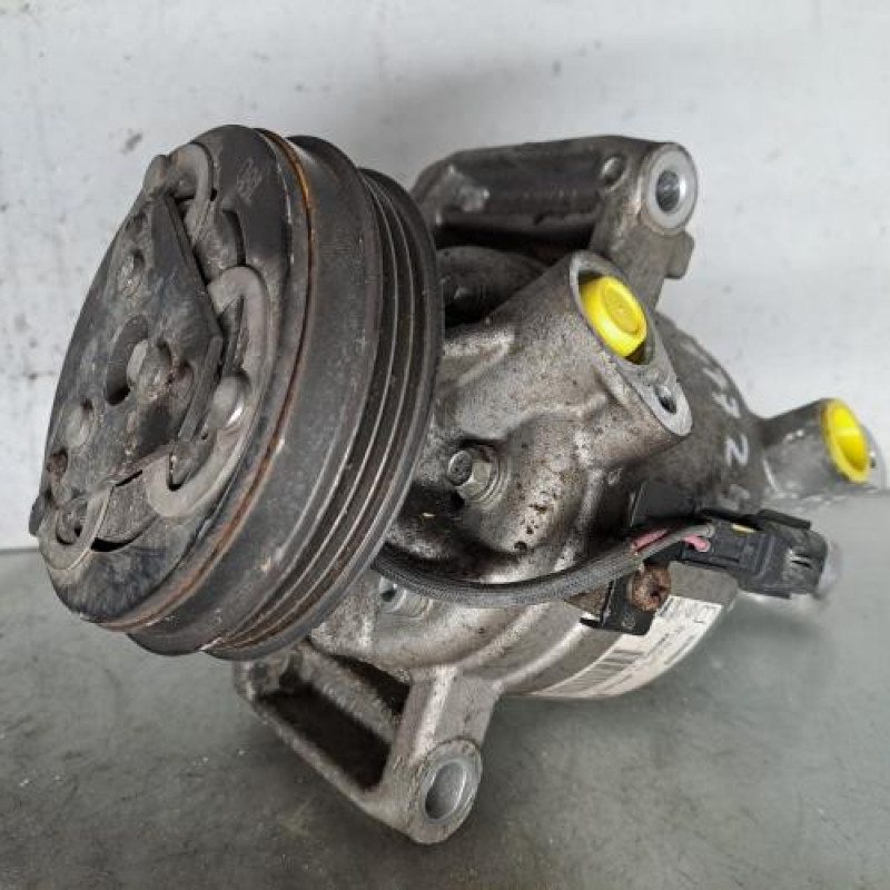 Compresseur clim DACIA SANDERO 2