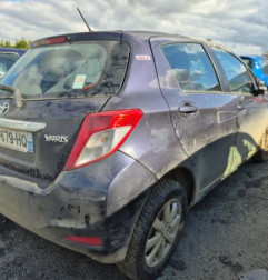 Compresseur clim TOYOTA YARIS 3 Photo n°6