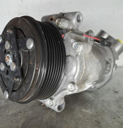Compresseur clim DACIA JOGGER Photo n°1