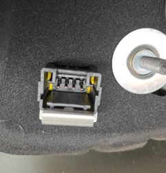 Feu arriere secondaire gauche (feux) PEUGEOT 308 2 SW Photo n°3