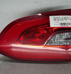 Feu arriere secondaire droit (feux) PEUGEOT 308 2 SW Photo n°1