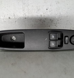 Interrupteur de leve vitre avant gauche FIAT PUNTO EVO 3 Photo n°1