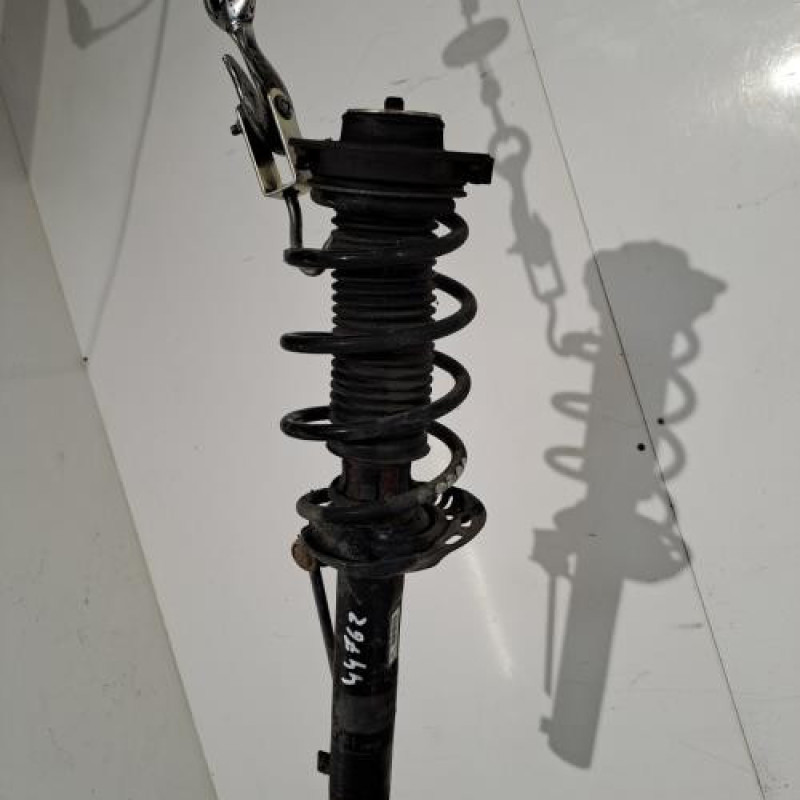 Amortisseur avant droit VOLKSWAGEN GOLF 5