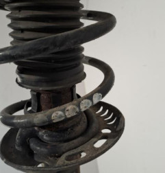 Amortisseur avant droit VOLKSWAGEN GOLF 5 Photo n°3