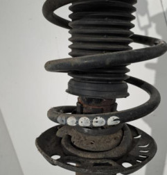 Amortisseur avant gauche VOLKSWAGEN GOLF 5 Photo n°3