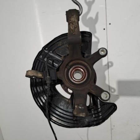 Fusee avant gauche MERCEDES CLASSE A 176