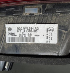 Feu arriere secondaire droit (feux) VOLKSWAGEN GOLF 7 Photo n°4