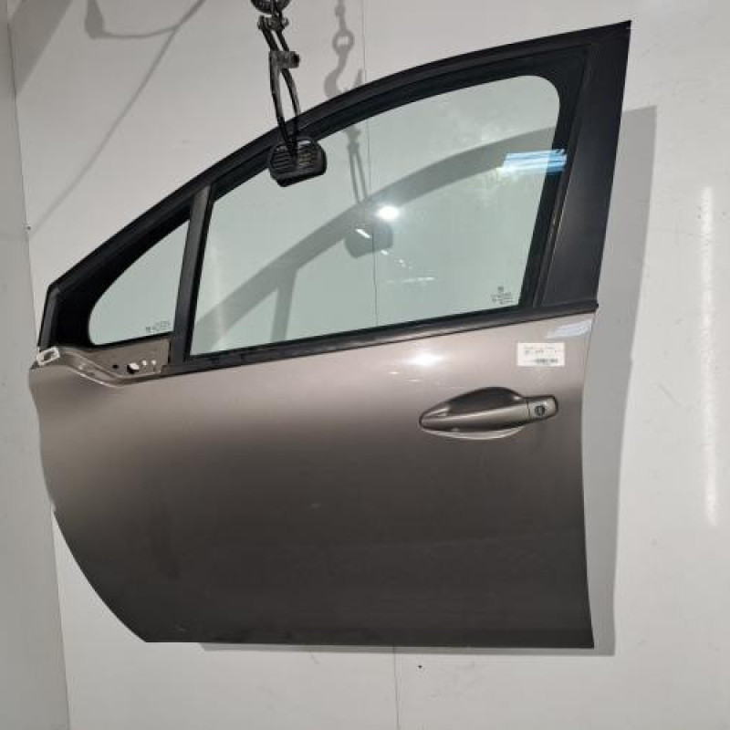 Porte avant gauche PEUGEOT 208 1
