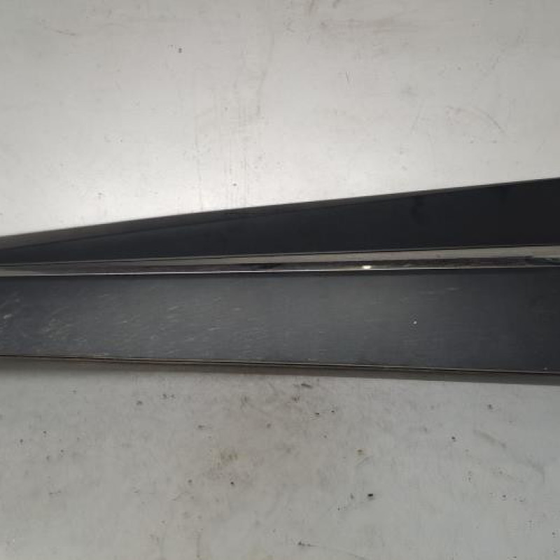 Baguette de porte avant gauche RENAULT CAPTUR 1