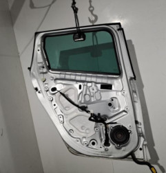 Porte arriere gauche RENAULT CLIO 4 Photo n°4