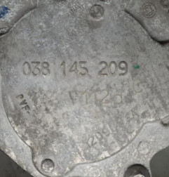 Pompe à vide VOLKSWAGEN GOLF 5 Photo n°3