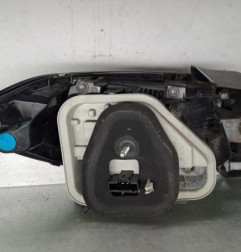 Feu arriere principal droit (feux) PEUGEOT 208 2 Photo n°3