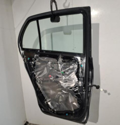 Porte arriere gauche TOYOTA YARIS 2 Photo n°4