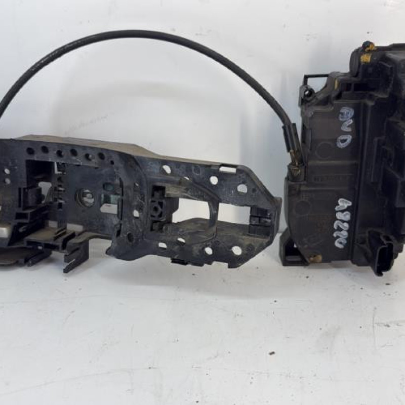 Serrure avant droit RENAULT SCENIC 3
