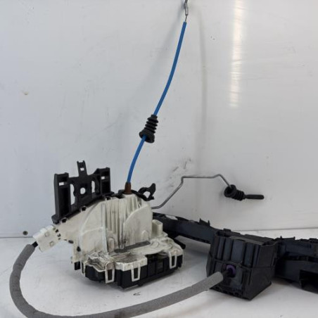 Serrure avant gauche MERCEDES CLASSE A 176