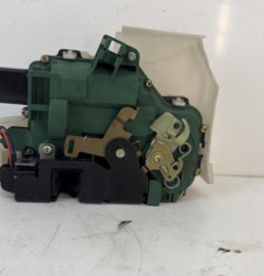 Serrure avant droit VOLKSWAGEN PASSAT 4 Photo n°1