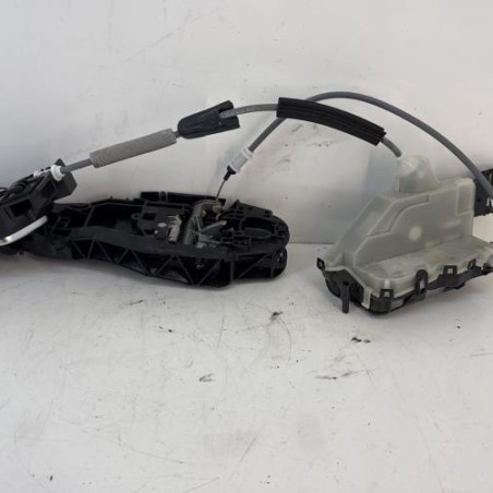 Serrure avant droit PEUGEOT 208 2