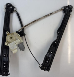 Leve vitre electrique avant droit PEUGEOT 308 2 Photo n°1