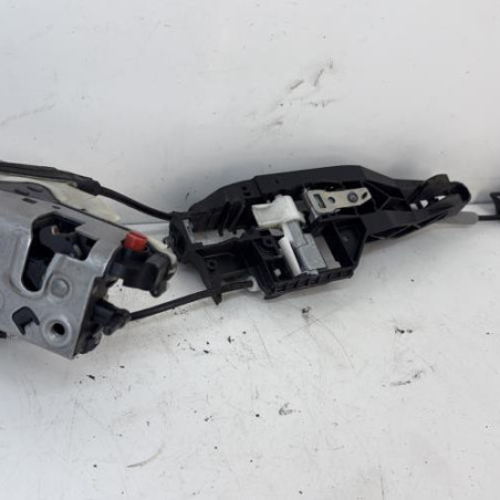 Serrure arriere droit PEUGEOT 2008 1