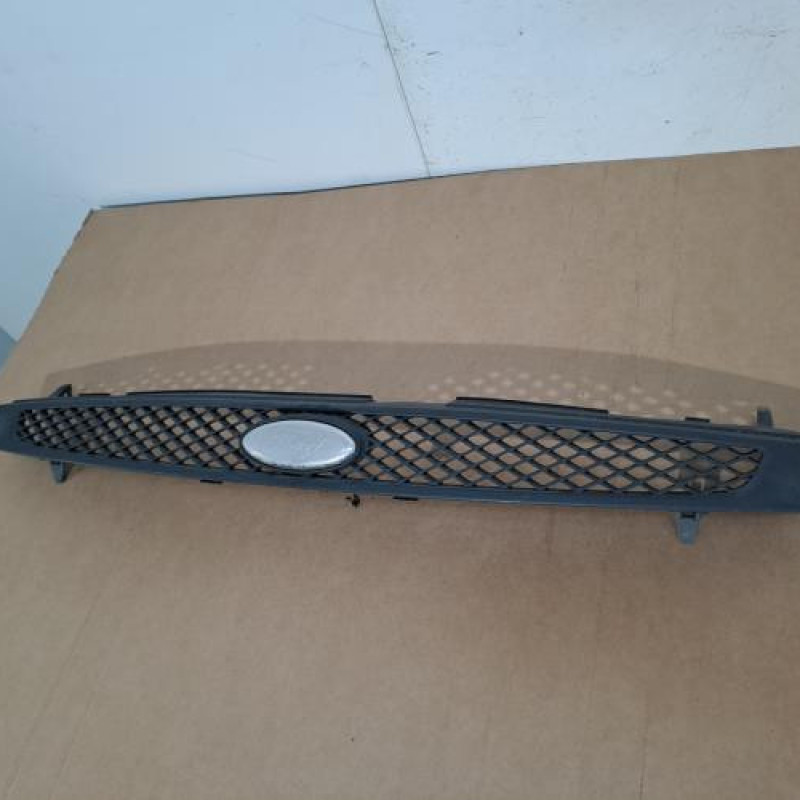 Calandre FORD FIESTA 5