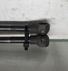 Verin de coffre RENAULT MEGANE 4 Photo n°3