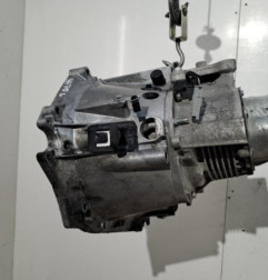 Boite de vitesses PEUGEOT 208 1 Photo n°1