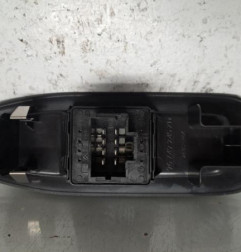 Interrupteur de leve vitre avant gauche PEUGEOT 208 1 Photo n°3