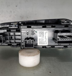 Interrupteur de leve vitre avant gauche PEUGEOT 308 2 SW Photo n°3