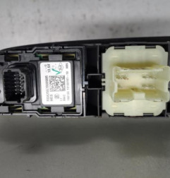 Interrupteur de leve vitre avant gauche RENAULT CLIO 4 Photo n°4