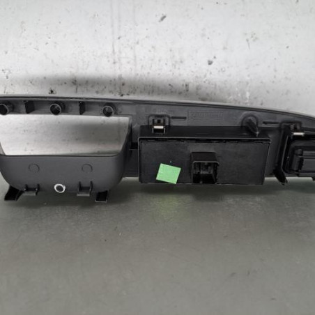 Interrupteur de leve vitre avant gauche VOLKSWAGEN JETTA 3