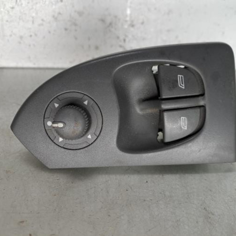 Interrupteur de leve vitre avant gauche CITROEN JUMPER 2