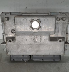 Calculateur moteur VOLKSWAGEN POLO 5 Photo n°1