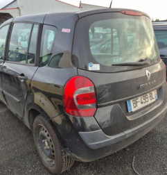 Malle/Hayon arriere RENAULT GRAND MODUS Photo n°7