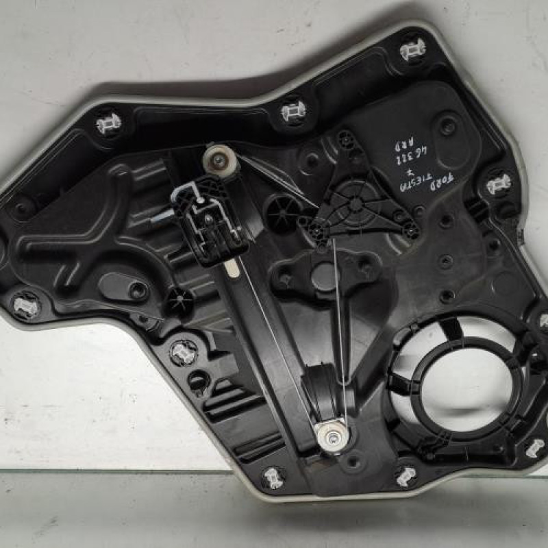 Leve vitre electrique arriere droit FORD FIESTA 7