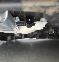 Leve vitre electrique arriere gauche FORD FIESTA 7 Photo n°3