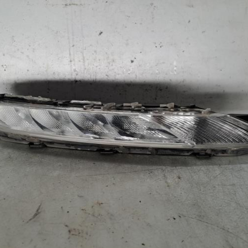 Feu diurne avant droit CITROEN C4 PICASSO 2 Feu diurne avant droit CITROEN C4 PICASSO 2