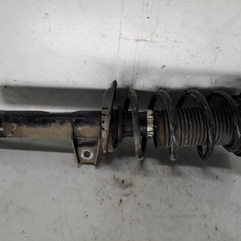 Amortisseur avant droit VOLKSWAGEN GOLF 6